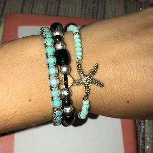 Set of 3 bracelets!